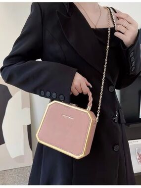 Fashion Box Handbag in Dusty Pink with Gold Trim